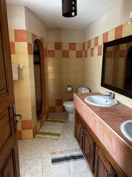 Tres Belle Villa Au Coeur De Saly Kültér fotó